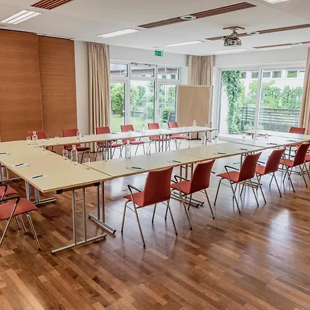 ヴォルヒューホテル ゴオイセラ ミューラ バート・ゴイーザーン