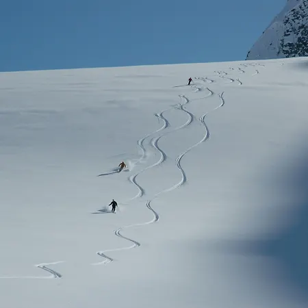 ヴォルヒューホテル ゴオイセラ ミューラ 4*