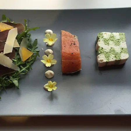 ホテル ヴォルヒューホテル ゴオイセラ ミューラ バート・ゴイーザーン