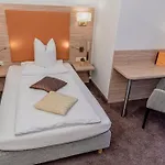 فندق Wohlfuehlhotel Goiserer Muehle باد غويسرن